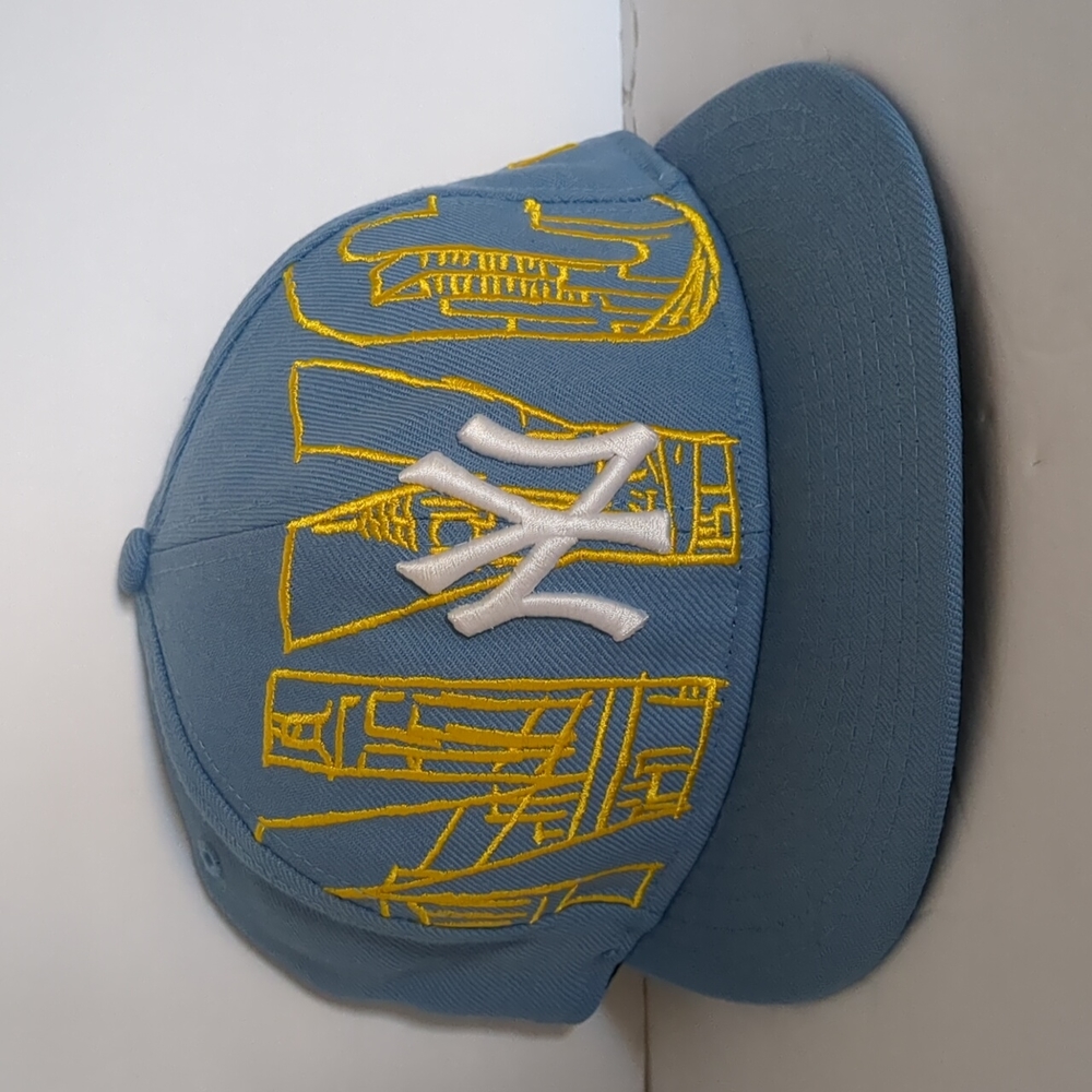 NY Yankees New Era hat size 7 1/8